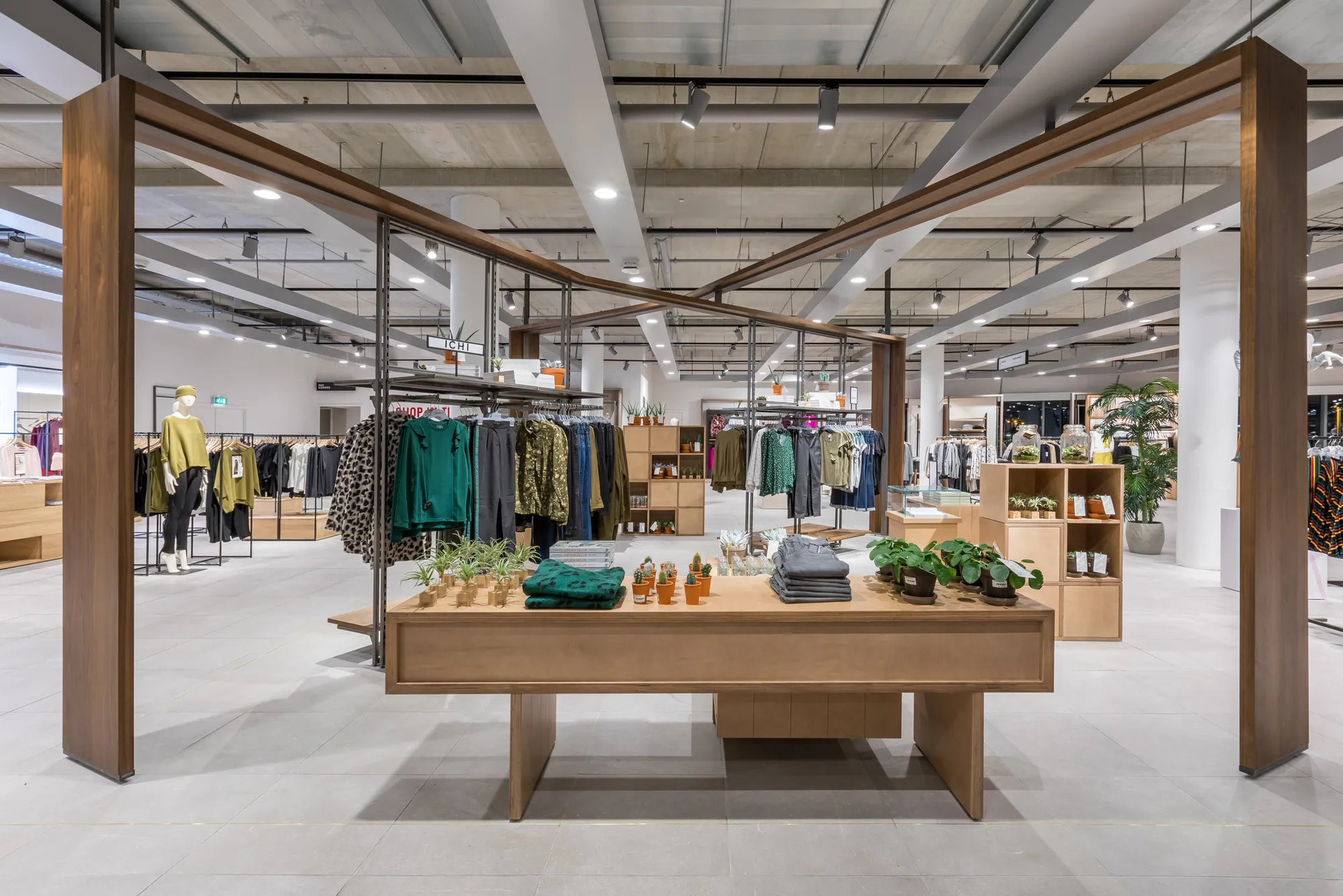 Hudson's Bay iov Phenster