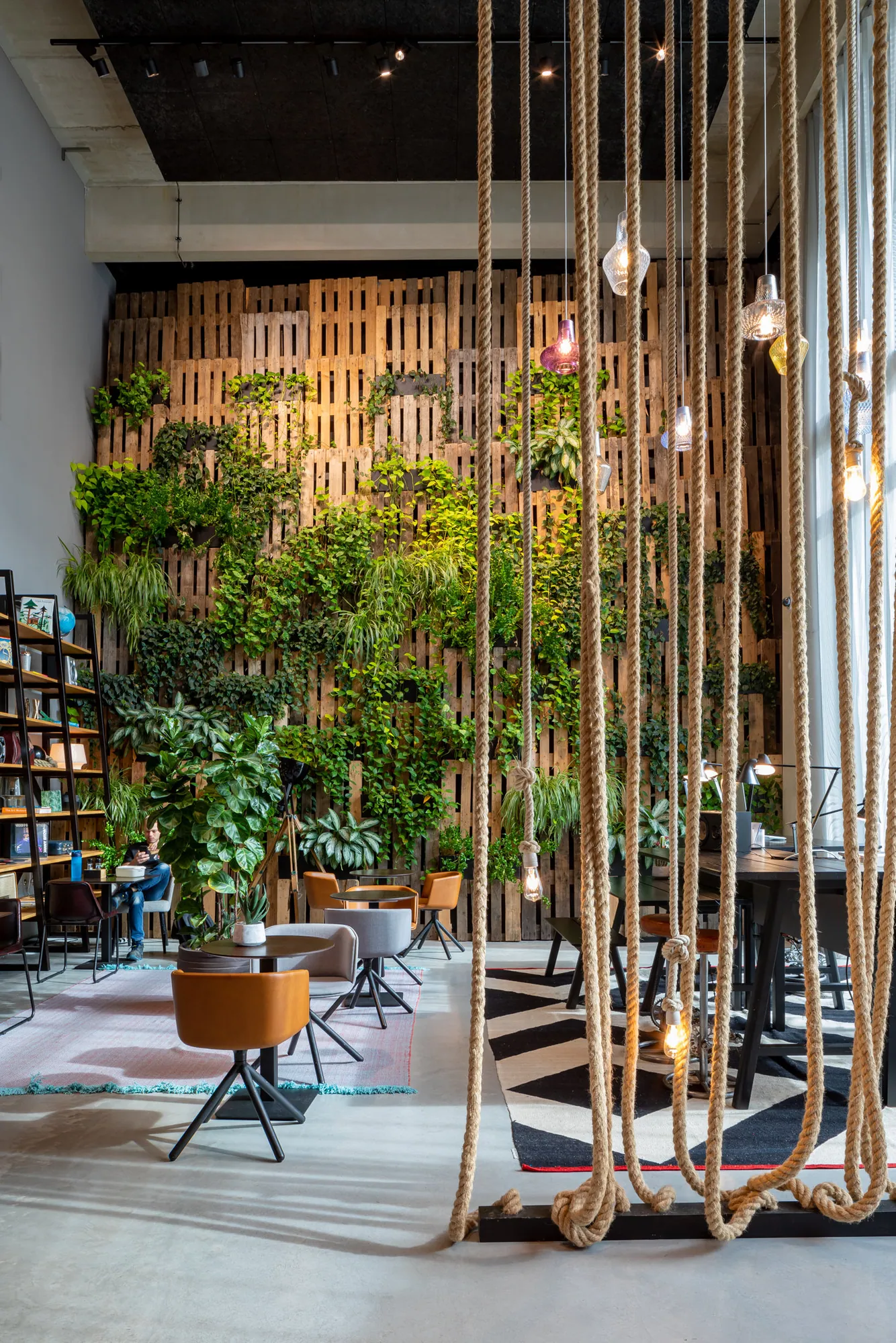 Moxy Houthavens — fotografie Isabel Nabuurs