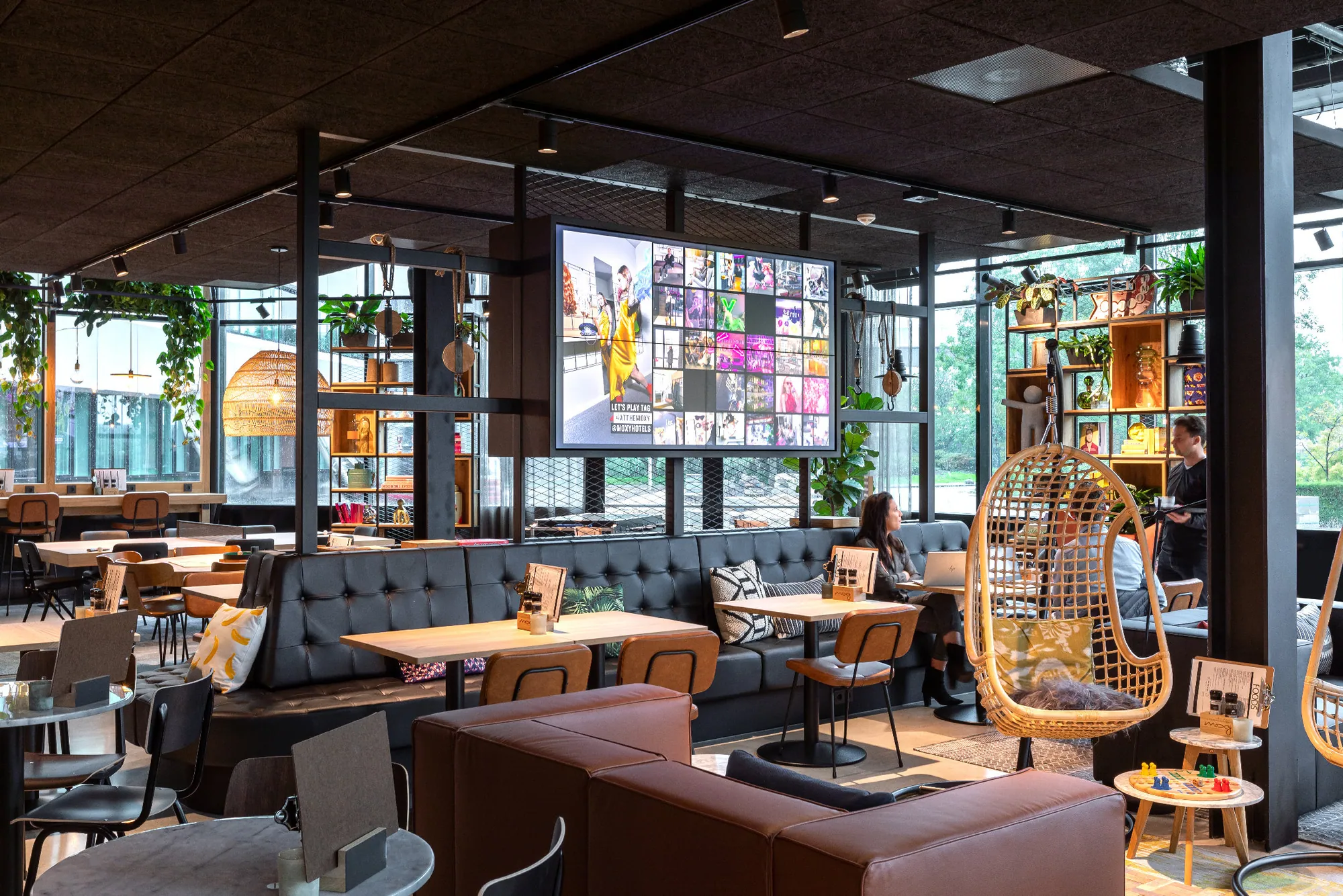 Moxy Hotel Hoofddorp - Brique Architecten