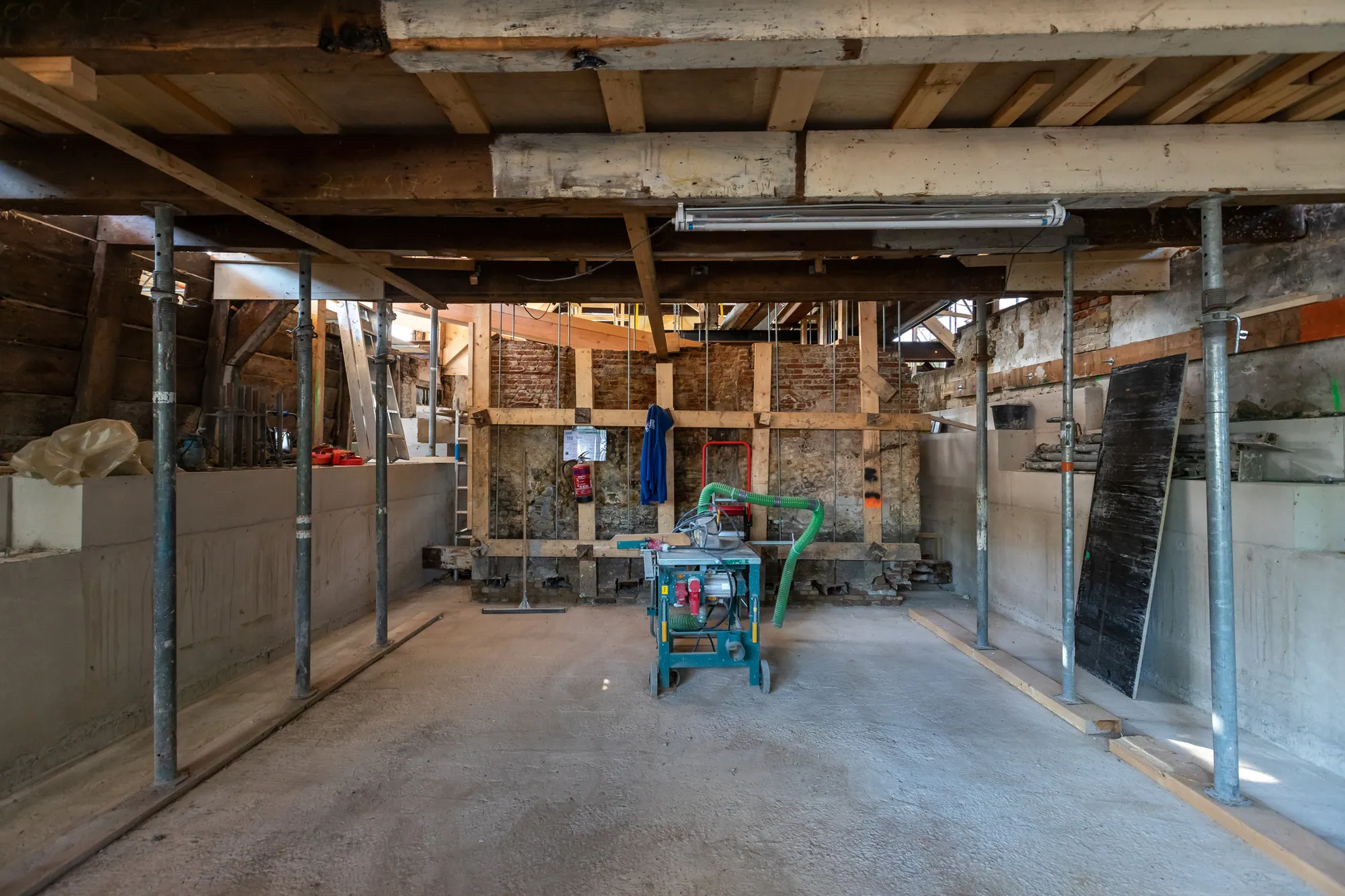 iov Bouw- en Aannemersbedrijf Kneppers