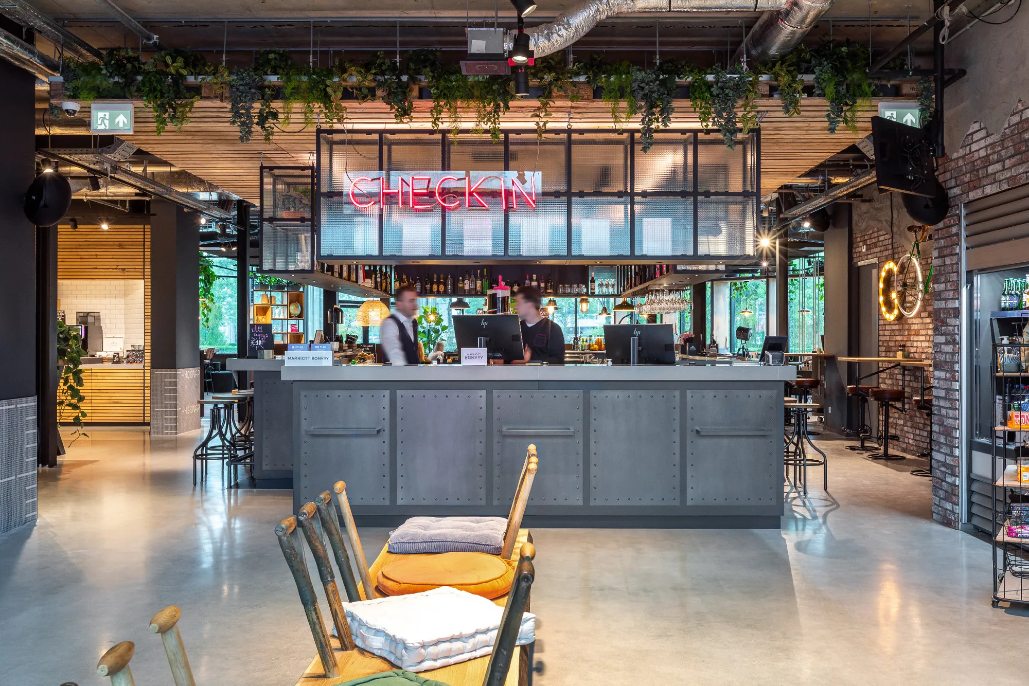 Moxy Hotel Hoofddorp - Brique Architecten