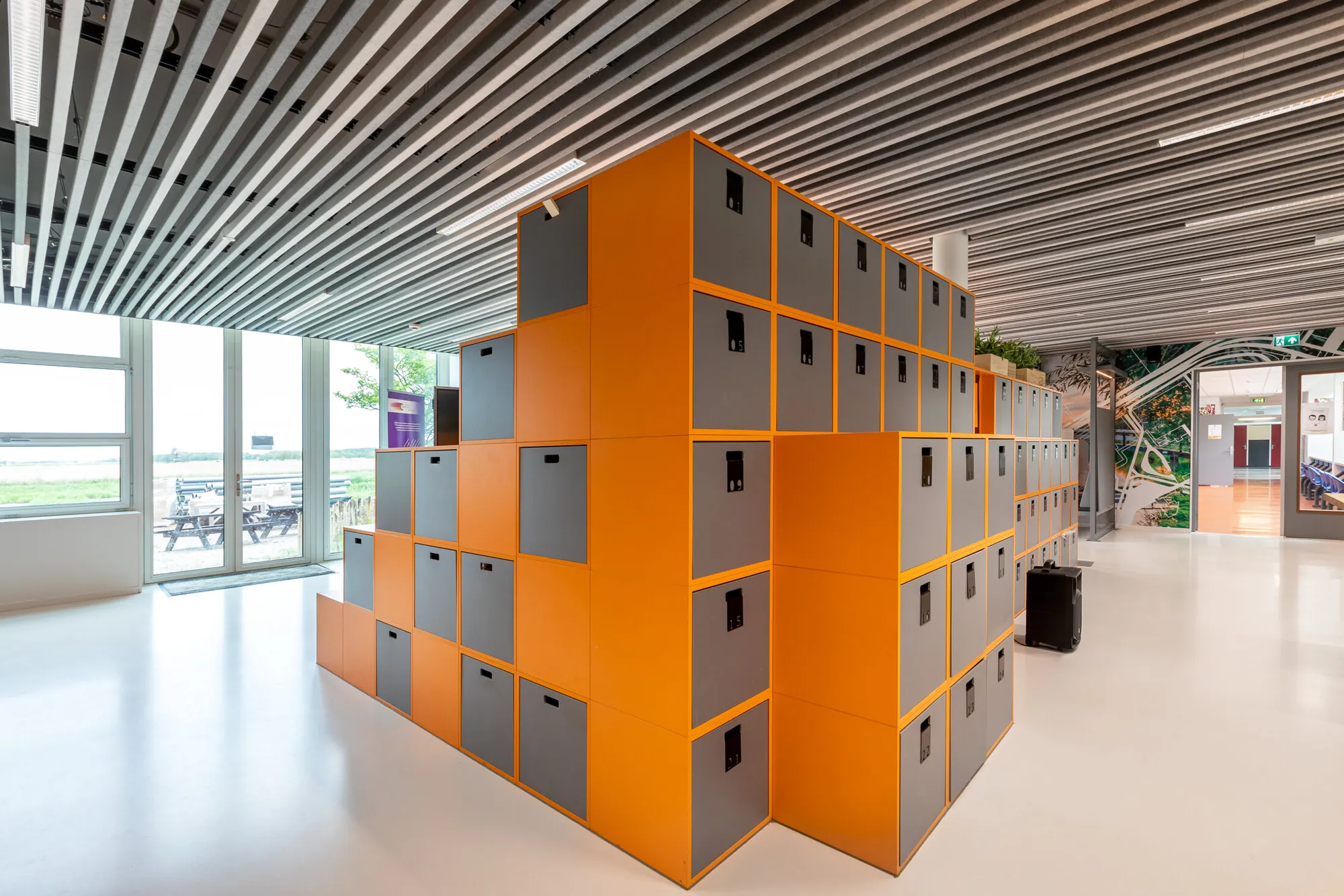 Technasium Zaandam - Enderberg Interieurbouw en Timmerfabriek