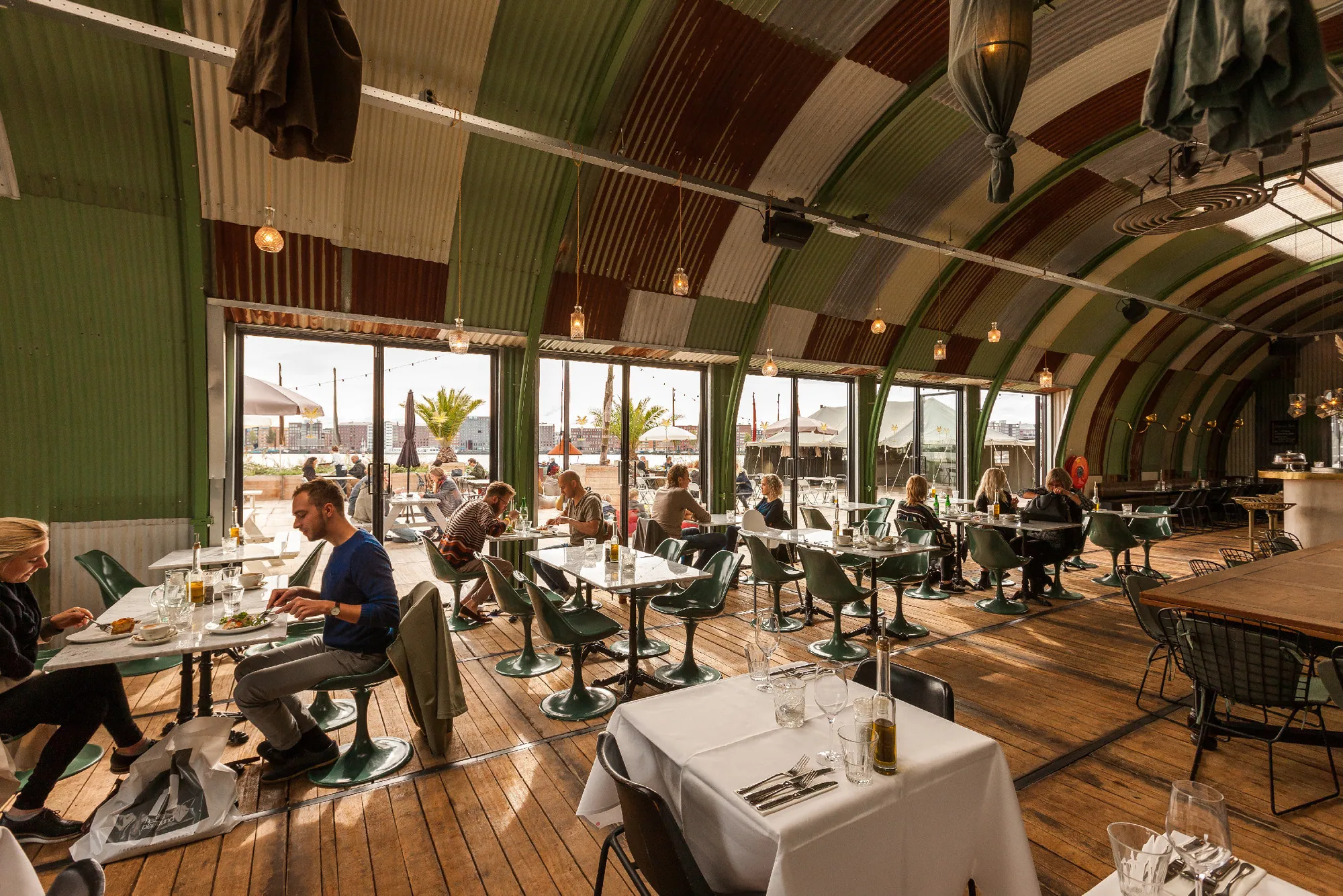 Omgevings en sfeerbeelden nieuwbouwwijk Klein Kadoelen in Amsterdam Noord