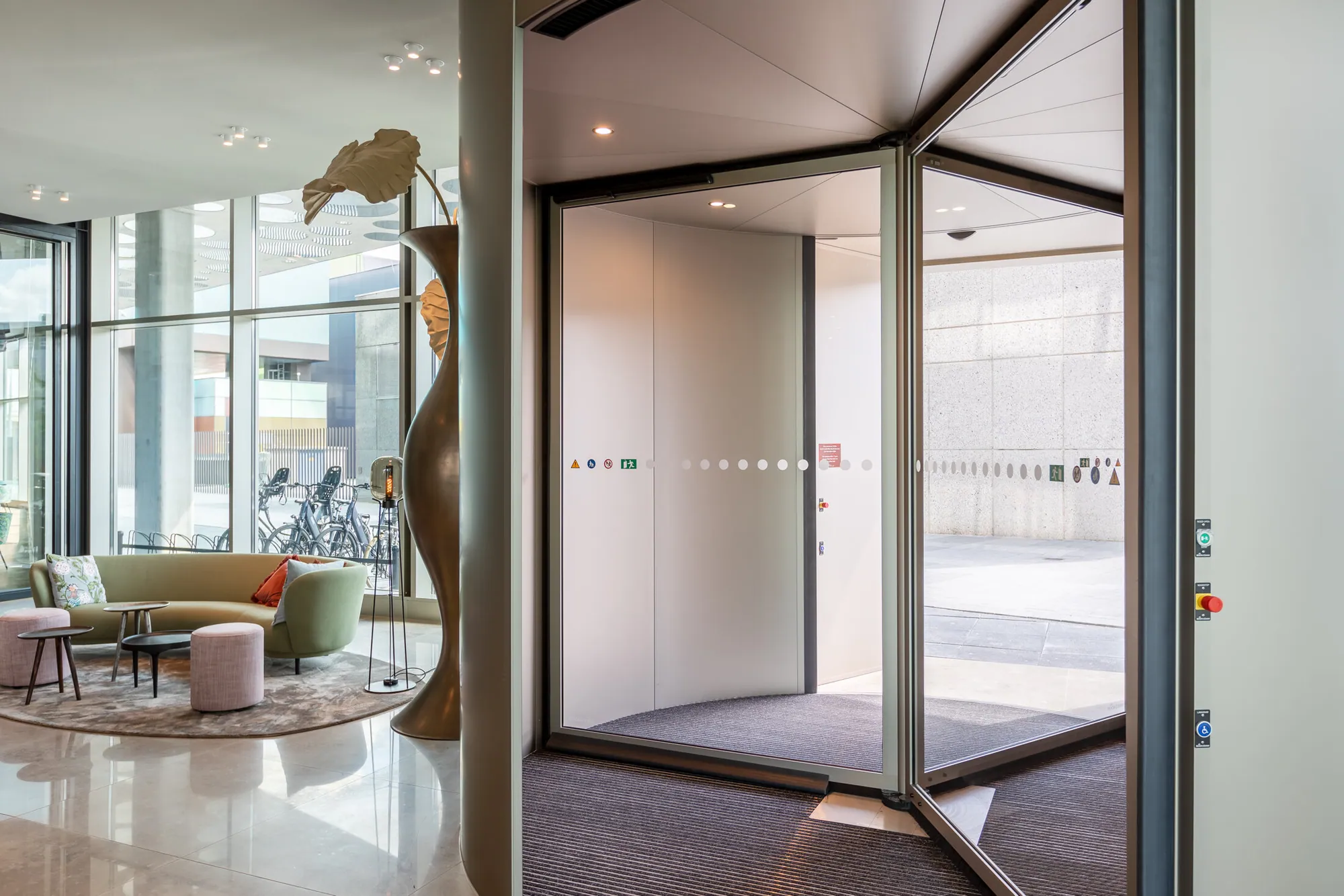 Boon Edam bv - Van der Valk zuid-as