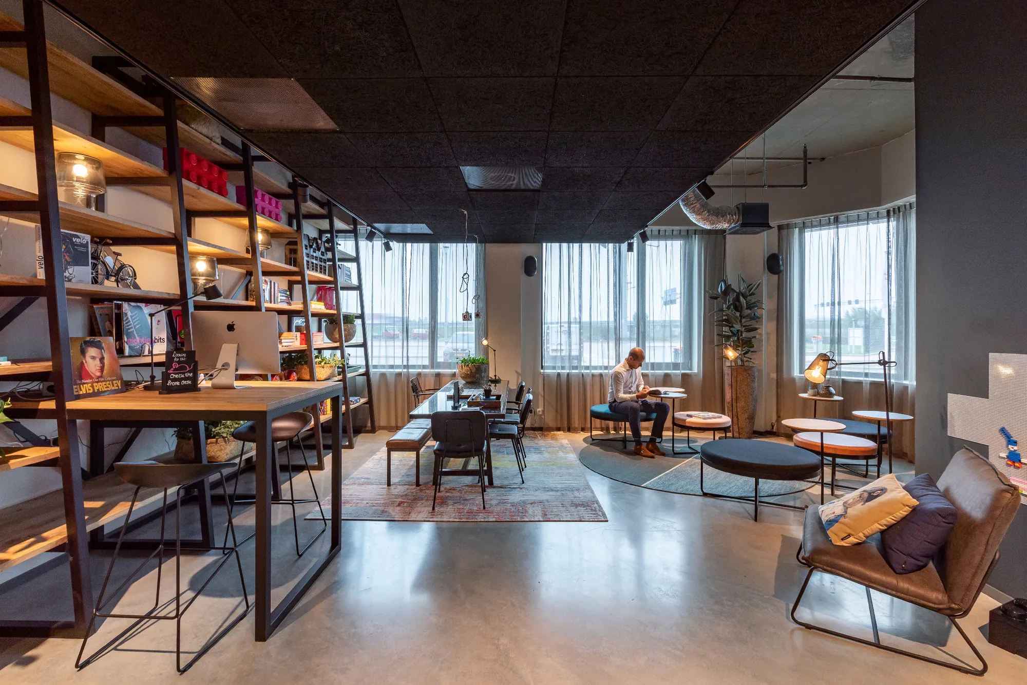 Moxy Hotel Hoofddorp - Brique Architecten