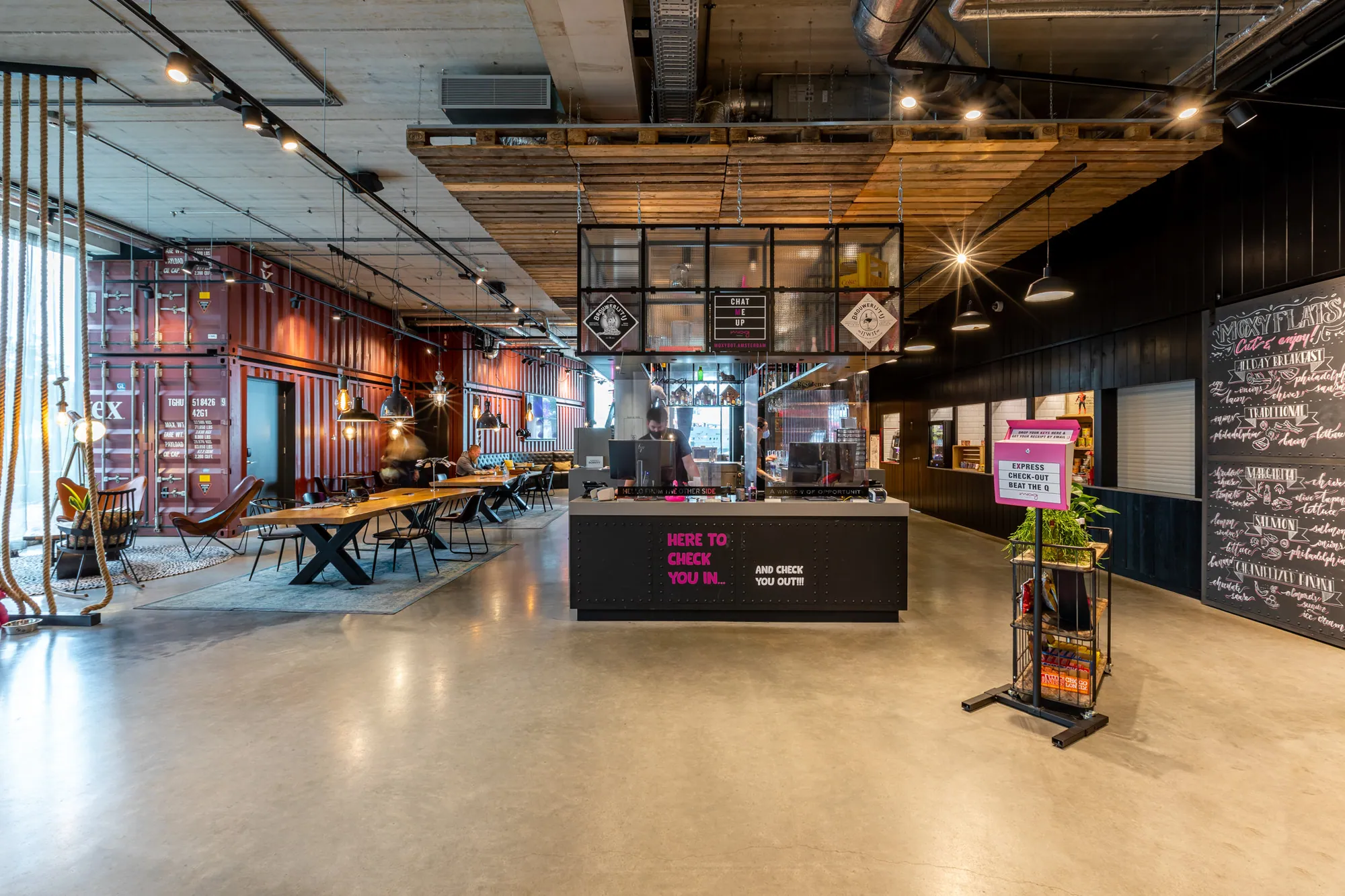 Moxy Houthavens Brique Architecten