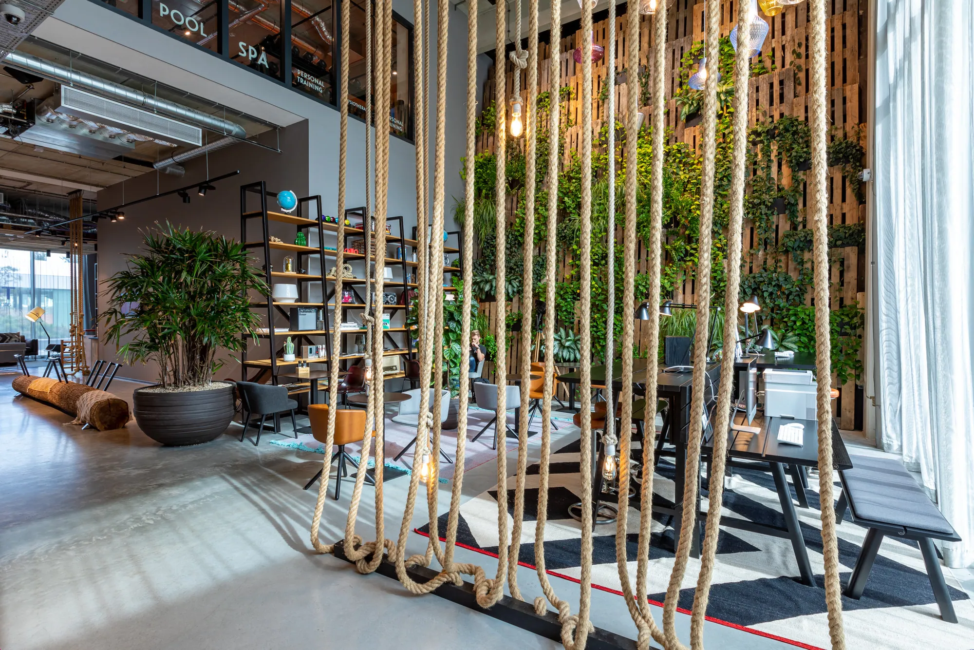 Moxy Houthavens Brique Architecten